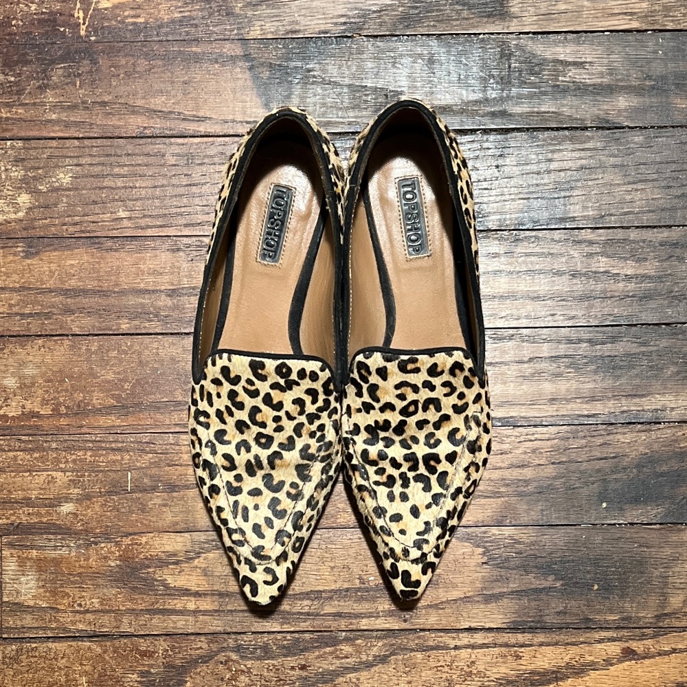LAST CHANCE Topshop calf hair leopard print pointy toe flat